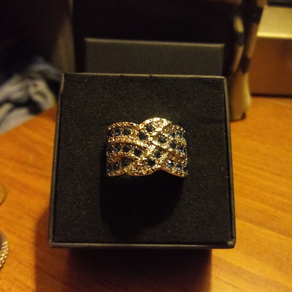 Women's Ring